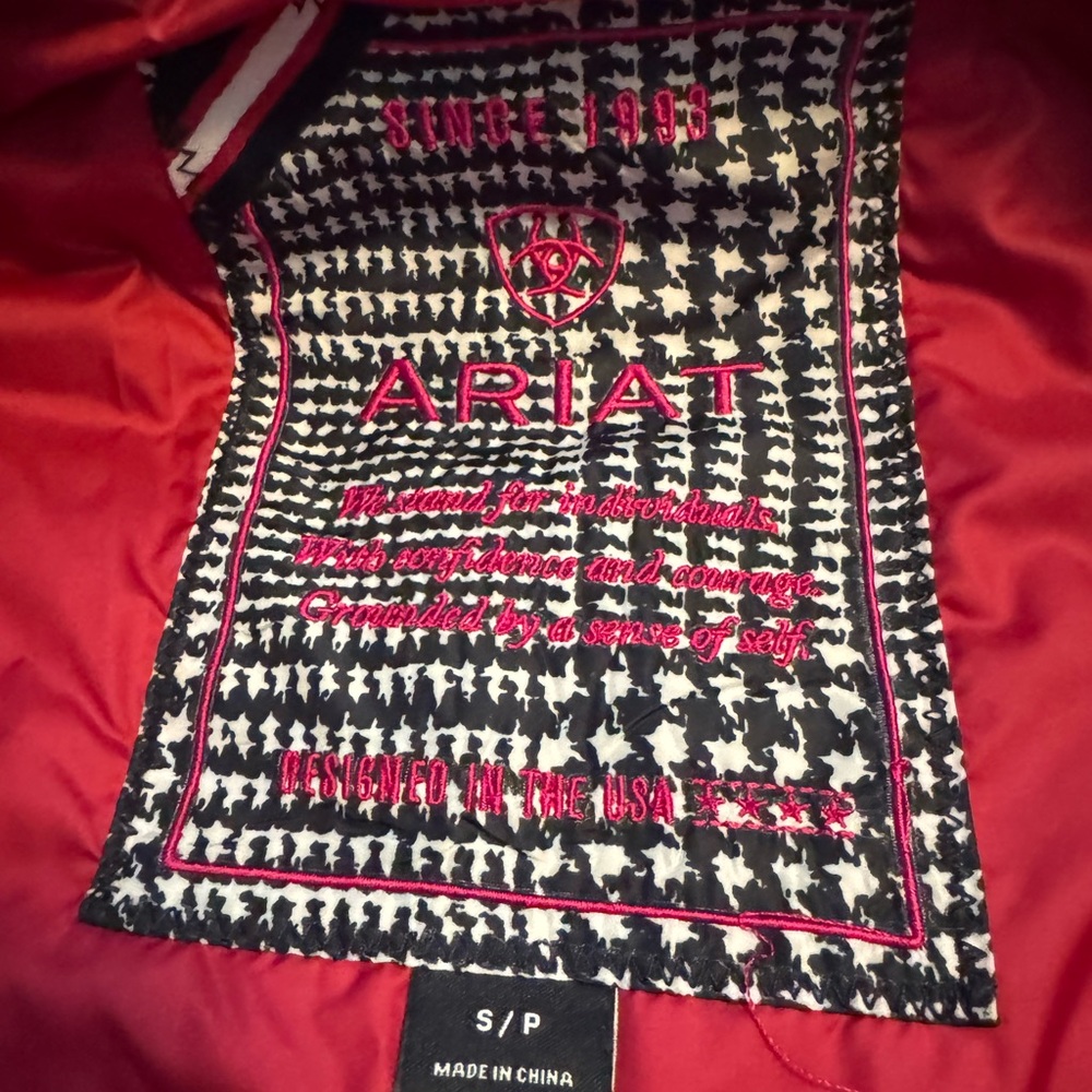 Ariat Black and White Checkered Vest with Red Accents - Picture 4 of 8